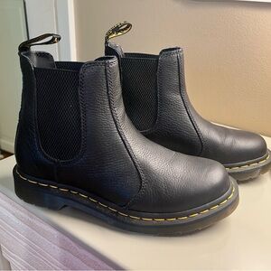 Dr Marten Chelsea Boots Virginia Leather size 38 black